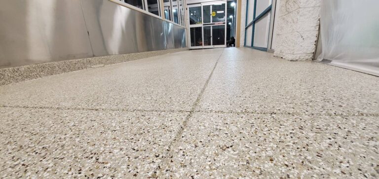 Grocery-Vestibule_Flake_Creekbed